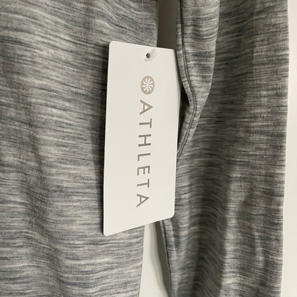 NEW with tags—Athleta XS Foresthill Ascent Heather Turtleneck - Picture 2 of 5